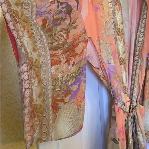 ❌SOLD❌ Spell & the Gypsy Madison Robe - Picture 6 of 8